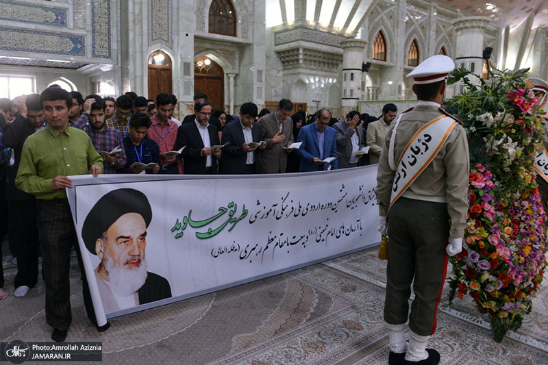 تجدید میثاق دانشجویان هشتمین دوره اردوی ملی طریق جاوید با آرمان های امام خمینی(س)