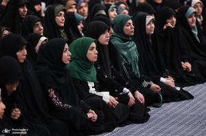دیدار هزاران نفر از زنان و دختران با رهبر معظم انقلاب