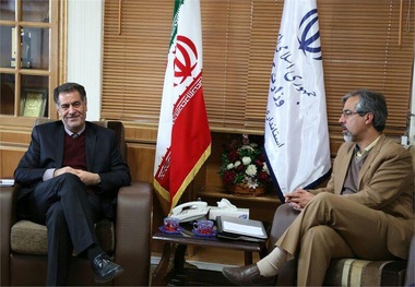 استاندار چهارمحال و بختیاری: فضای مجازی آسیب نیست