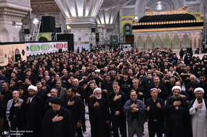 عزاداری ظهر عاشورا در حرم مطهر امام خمینی (س)
