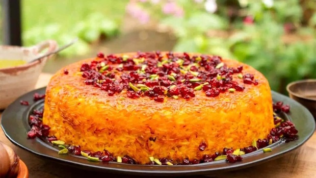 پخت ته چین مرغ زعفرانی در 6 مرحله! + آموزش تصویری