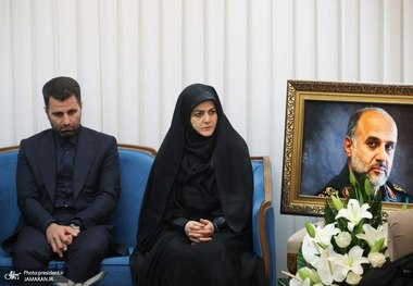 حضور زهرا پزشکیان در منزل شهید غلامعلی رشید به نمایندگی از رئیس‌جمهور + عکس ها