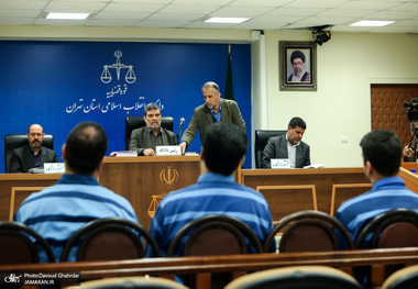 اولین جلسه رسیدگی به اتهامات متهمان پرونده تعاونی‌های البرز ایرانیان و ولیعصر