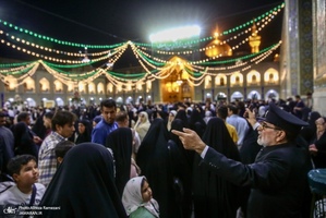 حال و هواى حرم مطهر رضوی در شام ولادت امام رضا (ع)