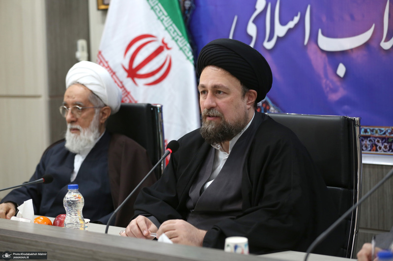 حضور سید حسن خمینی در گردهمایی علمی به مناسبت هفته پژوهش در پژوهشکده امام خمینی(س) و انقلاب اسلامی