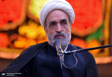 حجت الاسلام و المسلمین خسروی: علت تفرقه ها کم عقلی است/ اگر عقل نباشد انقلابی گری هم موجب لطمه و ضربه می شود/ من تعجب می کنم که چرا رسانه ها روی موضوع تحجر کار نمی کنند