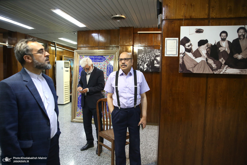 بازدید بازرس ویژه رئیس جمهور آفریقا جنوبی از بیت امام خمینی (س) در جماران