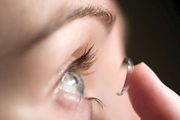 متخصص چشم: استفاده نادرست از لنزهای چشمی،  آسیب های شدید بینایی را در پی دارد