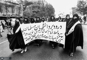 تصاویری کمتر دیده شده از تسخیر لانه جاسوسی