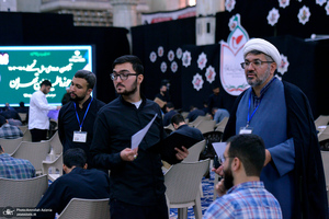 آزمون ورودی حوزه علمیه استان تهران در حرم مطهر امام خمینی