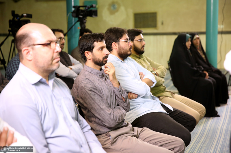 دیدار اعضای جبهه فرهنگی نقلاب اسلامی با سید حسن خمینی