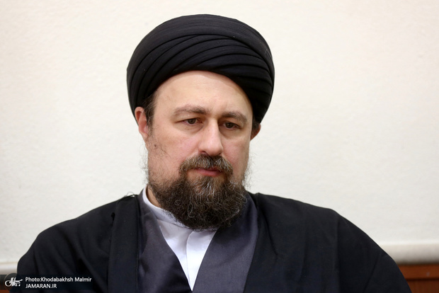 دیدارمدیران و جمعی از اعضای تحریه موسسه مطبوعاتی ایران و خبرگزاری ایرنا با سید حسن خمینی