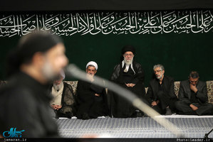 مراسم عزاداری شب تاسوعای حسینی با حضور رهبر معظم انقلاب اسلامی