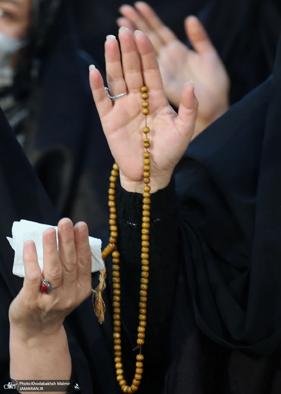 مراسم احیای شب بیست و سوم ماه رمضان در حرم مطهر امام خمینی (س)