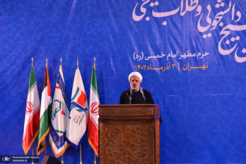 گردهمایی سراسری بسیج دانشجویی و طلاب در حرم مطهر امام خمینی (س) - 1