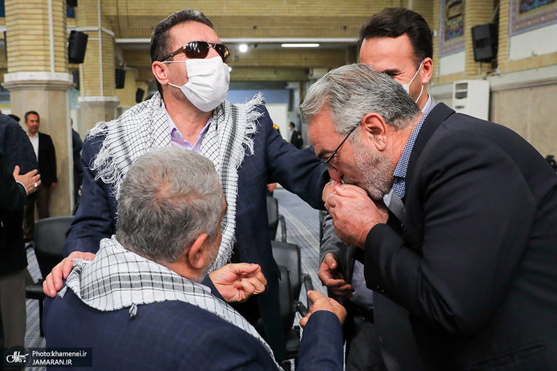 دیدار دست‌اندرکاران کنگره شهدای استان قم با رهبر معظم انقلاب