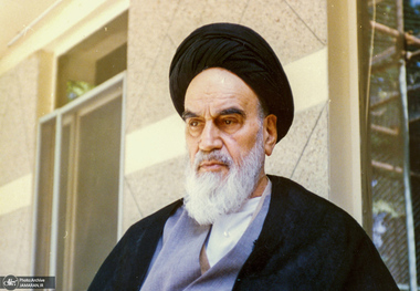 توضیح امام برای جبران مالی که از اداره برداشته می شود