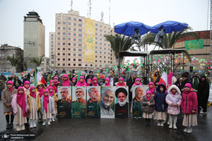 اجتماع خانوادگی منتظران مهدی (عج) و بزرگداشت یاد شهدای اخیر(۲)