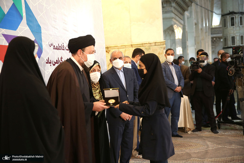 اختتامیه اولین جشنواره فرهنگی و هنری دختران در حرم امام(س)