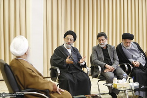 دیدار اعضای موسسه ریحانة النبی با آیت الله العظمی جوادی آملی