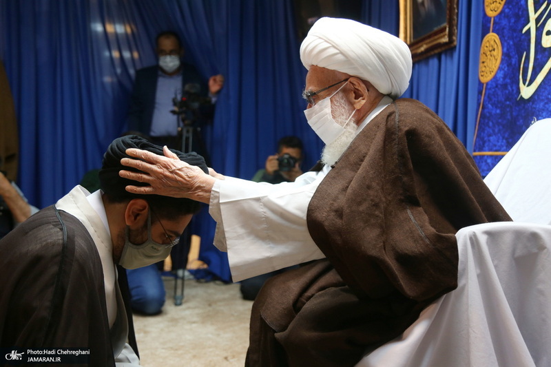مراسم عمامه گذاری و جشن روز هفدهم ماه ربیع الاول در بیوت مراجع عظام تقلید