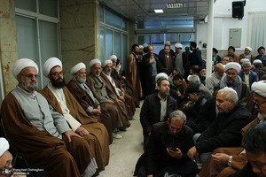 عمامه گذاری طلاب توسط مراجع عظام تقلید در روز میلاد امام علی (ع)‎