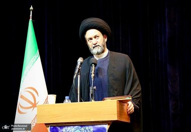 ‌امام جمعه اردبیل: ایران هیچ مشکلی با راه ارتباطی آذربایجان و نخجوان از خاک ارمنستان ندارد/ میوه آنقدر گران شده که طبقه پایین از میوه فقط نگاه حسرت نصیبشان می‌شود