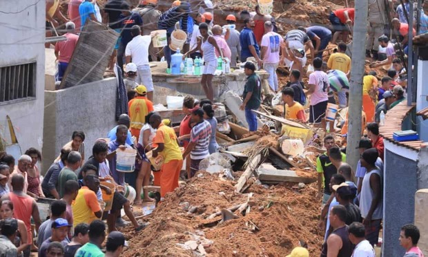 آب گرفتگی در 73 شهر برزیل/ 21 کشته و زخمی در رانش زمین در ریودوژانیرو+ تصاویر