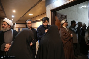 مراسم بزرگداشت احسان صابری در حرم امام خمینی (س)