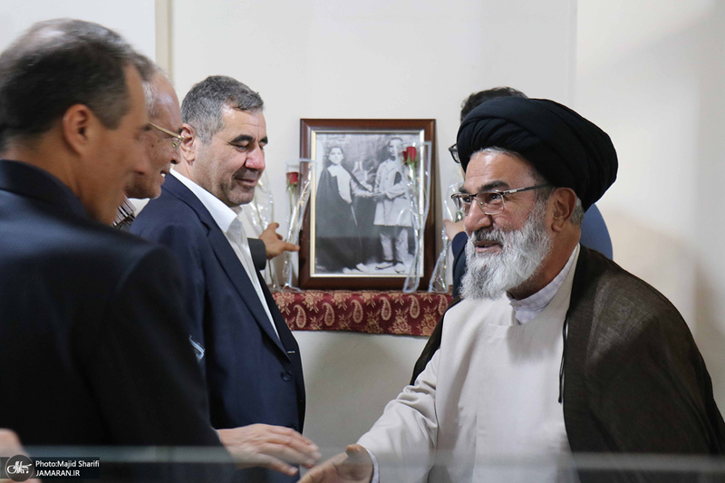 بازدید مشاور رئیس جمهور از بیت تاریخی امام در خمین