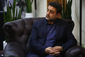 بازدید سرپرست موسسه تنظیم و نشر آثار حضرت امام خمینی(ره) از نمایشگاه کتاب