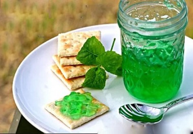 دسر خوش طعم و رنگ برای صبح‌های پاییزی + طرز تهیه مربای نعناع!