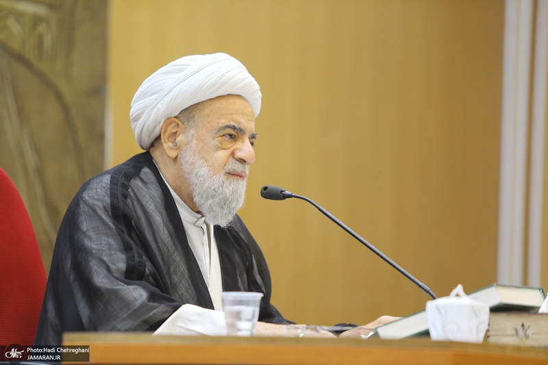 پیش همایش مرجع مجاهد در قم