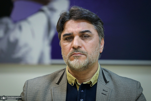 احمدی، سخنگوی حزب مجمع ایثارگران: با تمام قوای ملی و نظامی از کیان کشورمان دفاع و نفوذ و پیشروی دشمن را جلوگیری نماییم/ رسانه ملی مدت‌هاست دیگر مرجعی برای گوش و صدای ملت ما نیست/ موشک و مذاکره دو بال پرواز برای برون رفت از جنگ تحمیلی و رسیدن به صلح پایدار