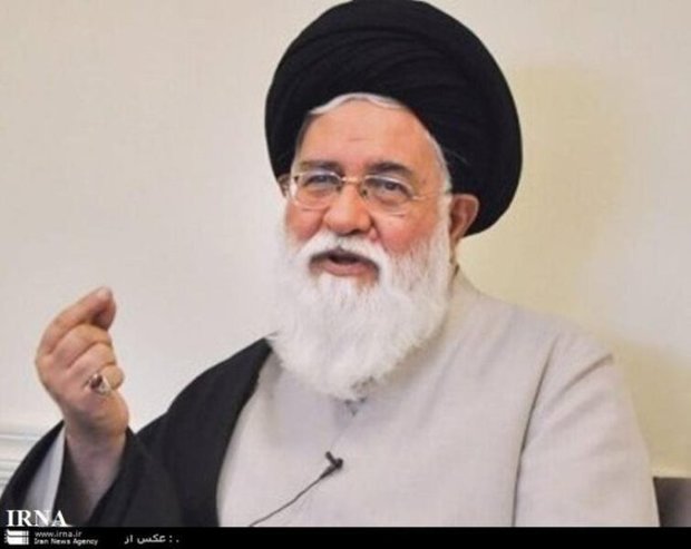 تصمیم قطعی مردم ایران ایستادگی در برابر توطئه های دشمن است