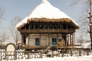 برف، سازه ای از بناهای موزه روستایی گیلان و ۱۲ بنا در جلگه را تخریب کرد