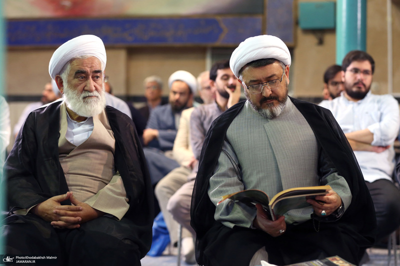 دیدار اعضای جبهه فرهنگی نقلاب اسلامی با سید حسن خمینی