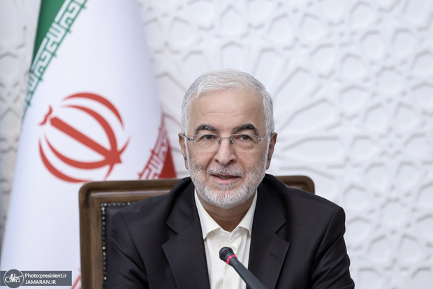 انتصاب فرهاد فرزادی با حکم مومنی / عضویت در هیأت تجدیدنظر رسیدگی به تخلفات اداری وزارت کشور 