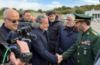 ورود وزیر امور خارجه به بیروت + عکس