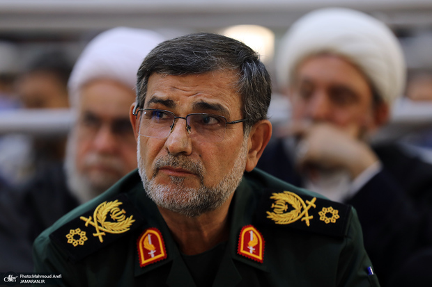 فرمانده نیروی دریایی سپاه: هرگونه تهدید علیه تمامیت ارضی ایران با تودهنی محکم مواجه خواهد شد/ ایران برای نخستین بار یک موشک با بردی فراتر از طول خلیج فارس را با موفقیت آزمایش کرده است