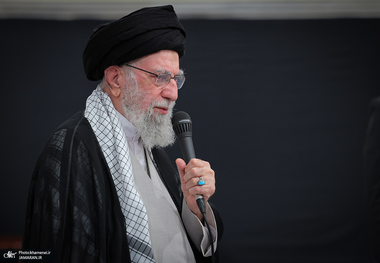 رهبر انقلاب: ملت ایران دین و دانش خود را رها نخواهد کرد/ به کوری دشمن خواهیم توانست ایران را به اوج ترقی و افتخار برسانیم