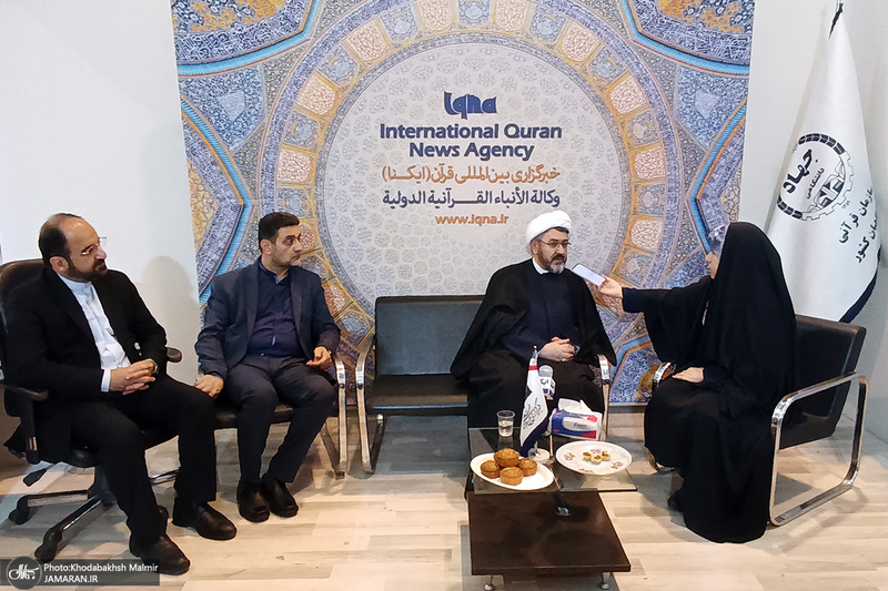 بازدید رئیس موسسه تنظیم و نشر آثار امام خمینی (س) از نمایشگاه بین المللی قرآن کریم