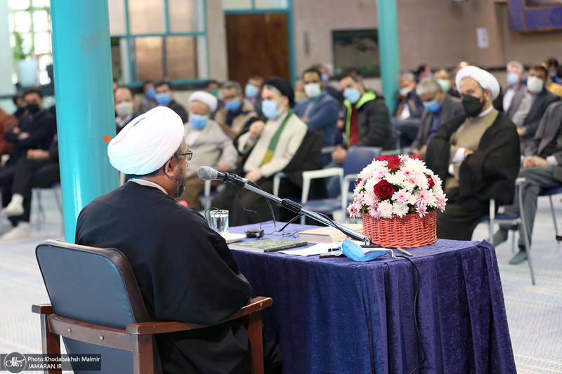 آیین «آب و آیینه» در حسینیه جماران