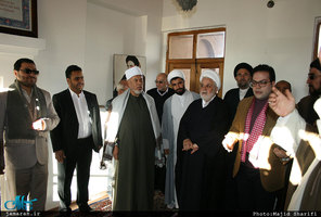 بازدید جمعی از میهمانان همایش تقریب مذاهب اسلامی از بیت و زادگاه حضرت امام خمینی