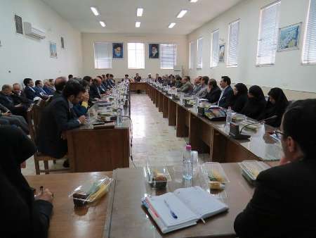 فرماندار ابرکوه: اصل بی طرفی مسئولان اجرایی در انتخابات رعایت شود