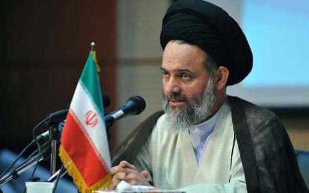 رمز مقاومت ملت ایران ولایت مداری است