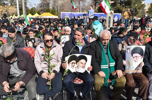 گلباران محل جلوس امام خمینی (س) در بهشت زهرا (س)