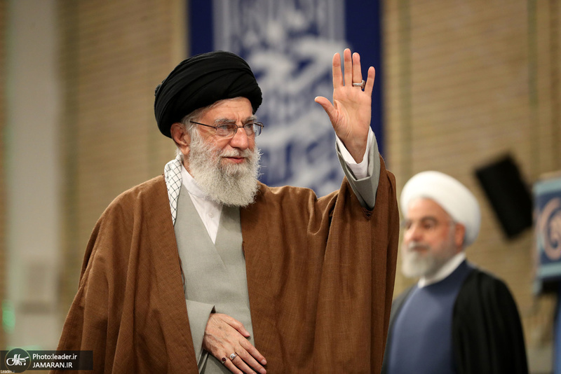 دیدار مسئولان نظام و میهمانان کنفرانس وحدت اسلامى‌ با رهبر معظم انقلاب