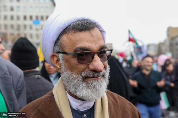خسروپناه: اول انقلاب از بنگلادش و پاکستان پزشک می‌آوردیم/ امروز هیچ بیماری نیست که در دنیا درمان بشود و در ایران درمان نشود