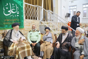 مراسم جشن عید غدیر و عمامه‌گذاری طلاب در بیت مراجع  تقلید و علما